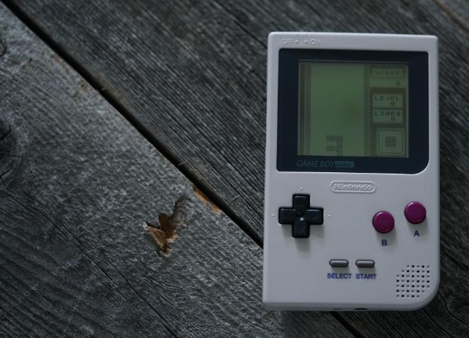 An image of the 1985 game Tetris on the Nintendo Game Boy handheld console, one of the most successful iterations of the game tetris.